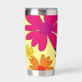 Een bloembed van melkbloemen geïsoleerde drinkbeker (Voorkant)