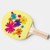 Een bloembed van melkbloemen tafeltennisbatje (Zijkant)