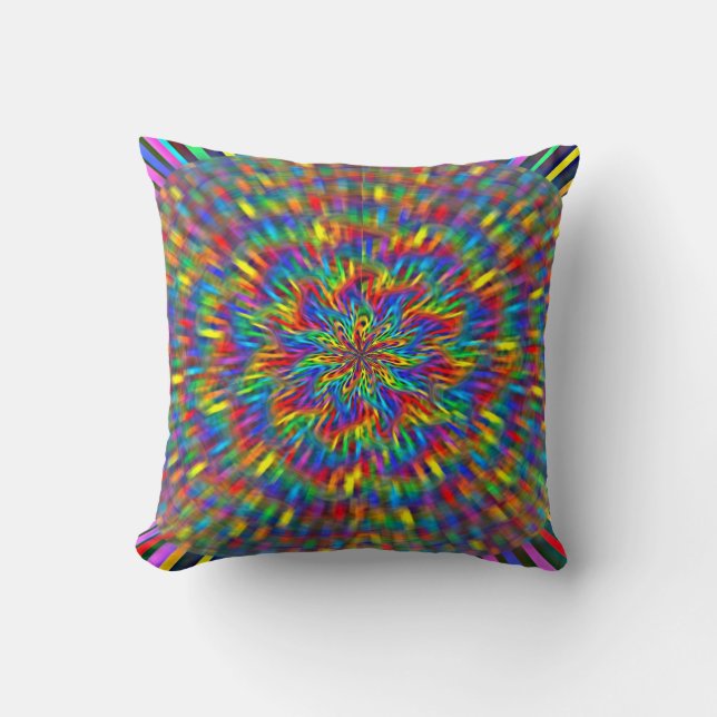 Een bloemig tie-dye kussen (Voorkant)
