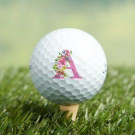 Een bloemstuk golfballen