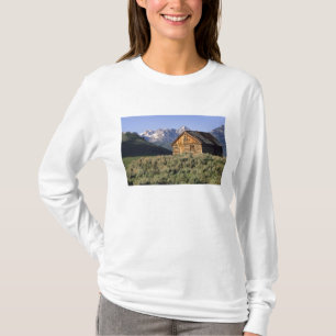 Een blokhut en de Sawtooth Mountains in T-shirt