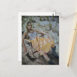 Een blonde vrouw ontspant op het strand Collage Briefkaart