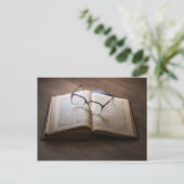 Een boek, een bril kaart (Staand voorkant)