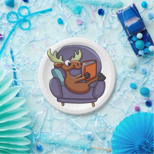 Een boek lezen op een sofa | Achterkleur kiezen Papieren Bordje (Feest)