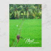 Een boer in een rijstveld in Ubud, Bali, Indonesië Aankondigingskaart (Voorkant)