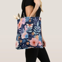 Een boodschappentas met zwarte riemen heeft een le tote bag