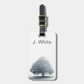 Een boom in mist bagagelabel (Voorkant verticaal)