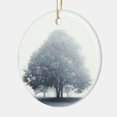 Een boom in mist keramisch ornament (Links)
