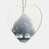 Een boom in mist keramisch ornament (Links)