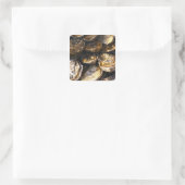 Een bord met oesters. vierkante sticker (Tas)
