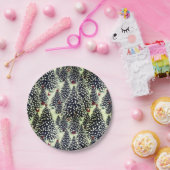 Een bos met sneeuw bedekte kerstbomen papieren bordje (Feest)