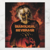 Een boze heks met pompoen. Halloween Wijn Etiket (Enkel label)