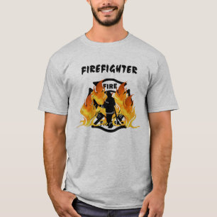 Een brandblusmiddel ontvlamt T-shirt