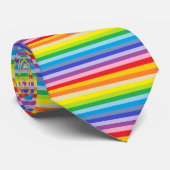 Een bredere spectrumregenboogstrips stropdas (Opgerold)
