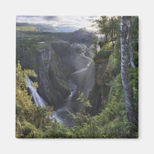 Een breed uitzicht op de avond - Hordaland, Noorwe Magneet