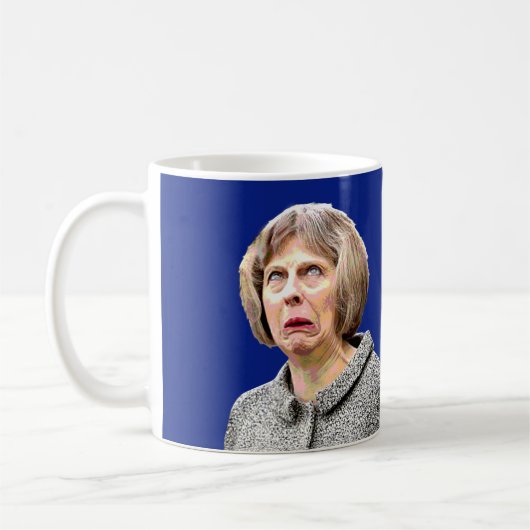 EEN BREXIT-MOK. Fun Theresa May Brexit bericht: Koffiemok (Links)