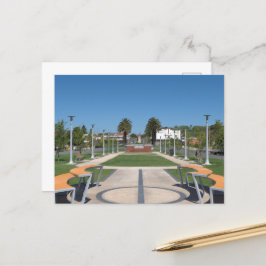 Een briefkaart of vakantiekaart met foto van Leeto