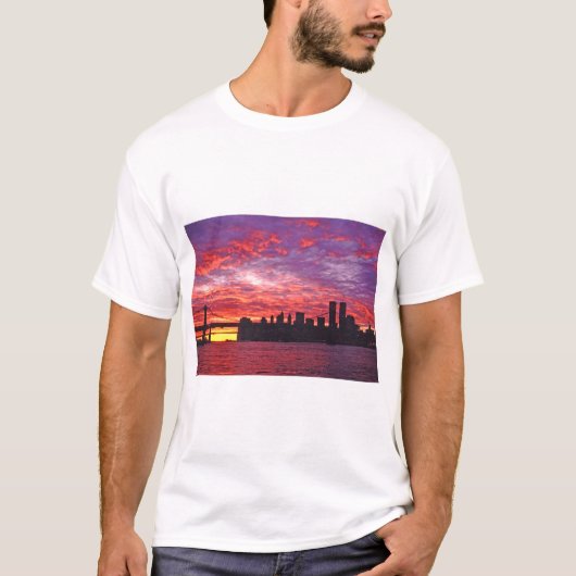 Een briljante zonsondergang, Silhouette van de ond T-shirt (Voorkant)