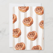 Een broodje in de oven Kaneelrol thema baby shower Kaart (Achterkant)