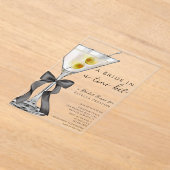 Een bruid in een Tini Bit Dirty Martini Vrijgezell Acryl Uitnodigingen (Laagn)
