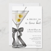 Een bruid in een Tini Bit Dirty Martini Vrijgezell Kaart (Voorkant)