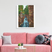 Een bruikbaar chassis uit de Cave van Hyde omlaag Canvas Afdruk (Insitu (Woonkamer))