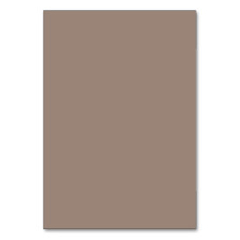 Een bruine muur met een kaart