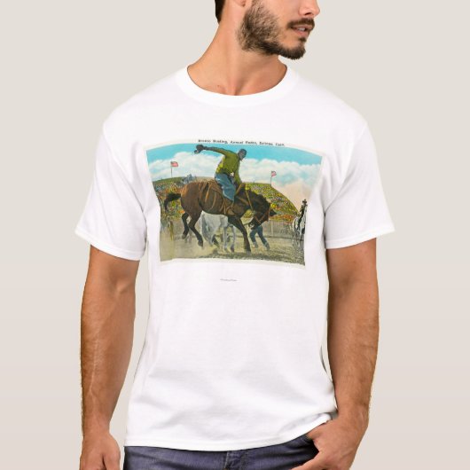 Een Bucking Bronco bij de jaarlijkse Salinas Rodeo T-shirt (Voorkant)