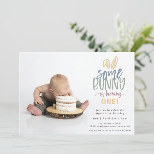 Een Bunny Birthday Party fotouitnodiging Kaart