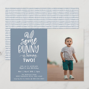 Een Bunny Birthday Party fotouitnodiging Kaart