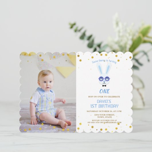 Een Bunny Boy foto 1ST Birthday Kaart (Staand voorkant)