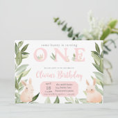 Een Bunny draait er een Kaart (Staand voorkant)