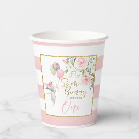 Een Bunny draait om één partijbekers Papieren Bekers (Voorkant)