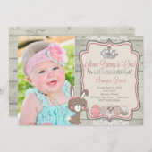 Een Bunny is een uitnodiging voor een paasfeest (Voorkant / Achterkant)