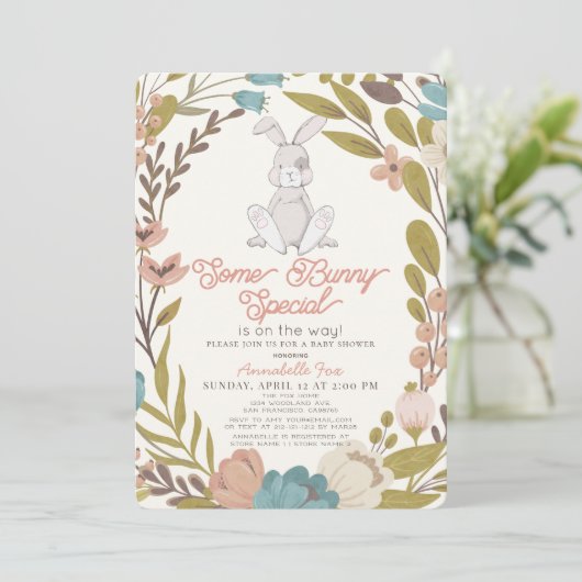 Een Bunny Special Floral Girl Baby shower Kaart (Staand voorkant)