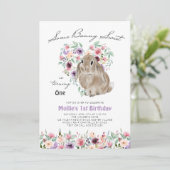 Een Bunny Sweet Floral Love Heart 1st Birthday Kaart (Staand voorkant)