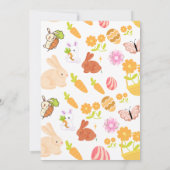 Een Bunny verandert een Bunny 1st Birthday party Kaart (Achterkant)