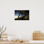Een C-130 Hercules-piloot scant de horizon Poster (Keuken)