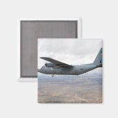 Een C-130 Hercules zwelt door de lucht Magneet (Voorkant / Achterkant)