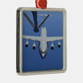 Een C-17 Globemaster III nadert de boom Metalen Ornament (Rechts)