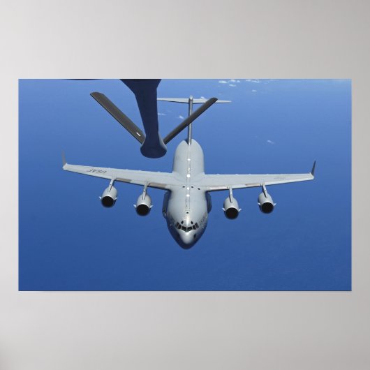 Een C-17 Globemaster III nadert de boom Poster (Voorkant)