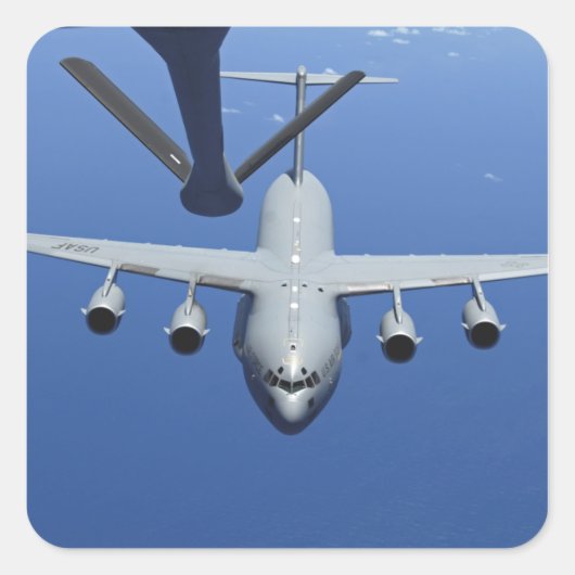 Een C-17 Globemaster III nadert de boom Vierkante Sticker (Voorkant)