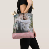 Een cadeautje voor Mr en Mrs bruiloft. Tote Bag (Dichtbij)
