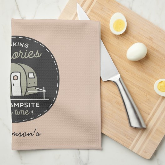 Één Campsite tegelijkertijd, Aangepaste Camping Theedoek (Quarter Fold)