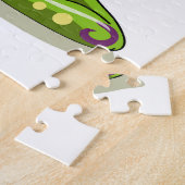 Een Cartoon Iguanodon dinosaurus die yoga doet. Legpuzzel (Zijkant)