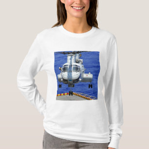 Een CH-46E Zee Knight-helikopter T-shirt