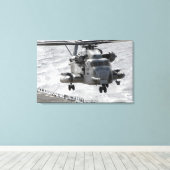 Een CH-53E Super Stallion-helikopter Canvas Afdruk (Insitu (Houten vloer))