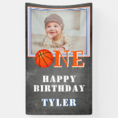 Een Chalkboard Basketbal Foto 1e Verjaardag Spandoek (Verticaal)