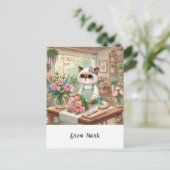 Een charmante kat regelt zorgvuldig mooie bloemen feestdagenkaart (Staand voorkant)