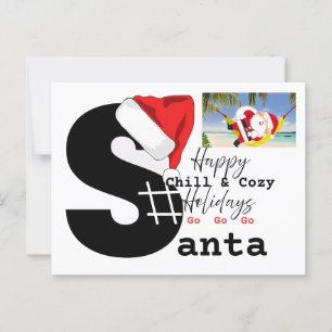 Een Chill & Cosy Santa op een strand & spel letter Briefkaart